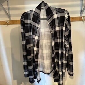 Plaid Open-Front Women's knit flannel shirt/cardigan